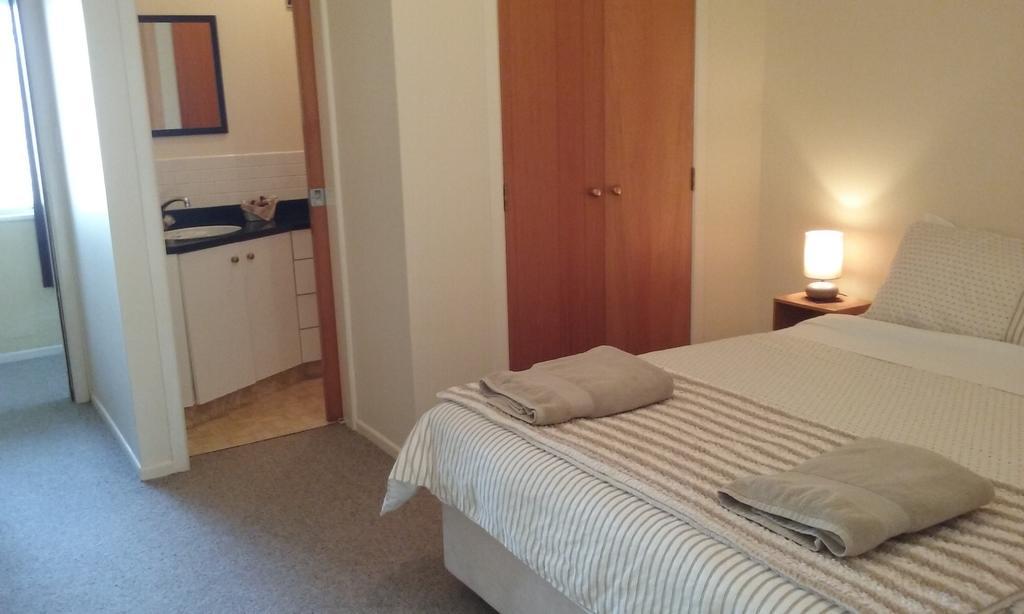 Ocean View Raglan Bed & Breakfast Экстерьер фото