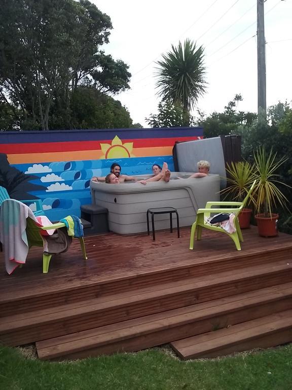 Ocean View Raglan Bed & Breakfast Экстерьер фото